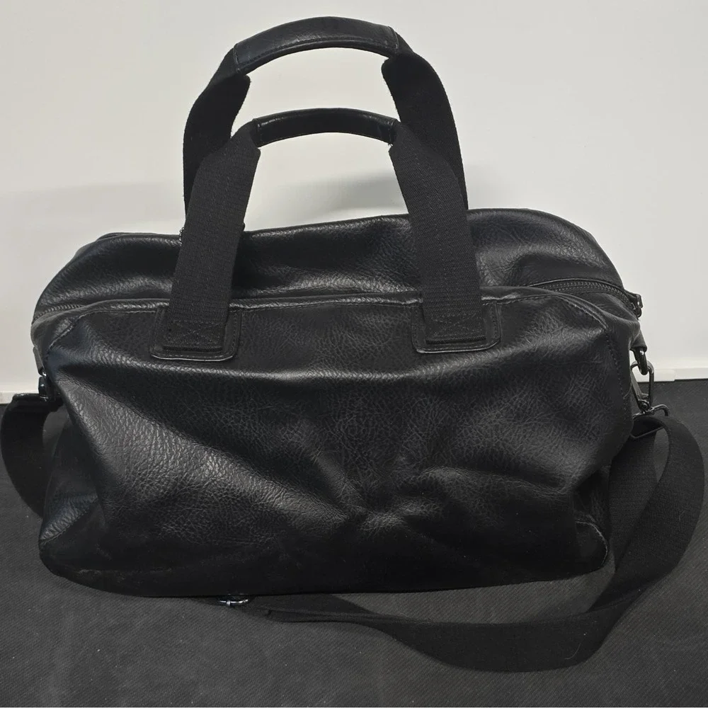 ALDO Duffle Bag Black Solid Unisex Adult w/ Shoulder Strap Adjustable Straps